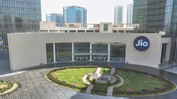 Jio Complaint Email ID, Head Office Address, Customer Care Number